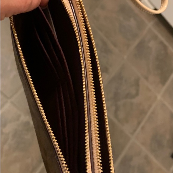 Coach NWT wallet/wristlet - Picture 7 of 14